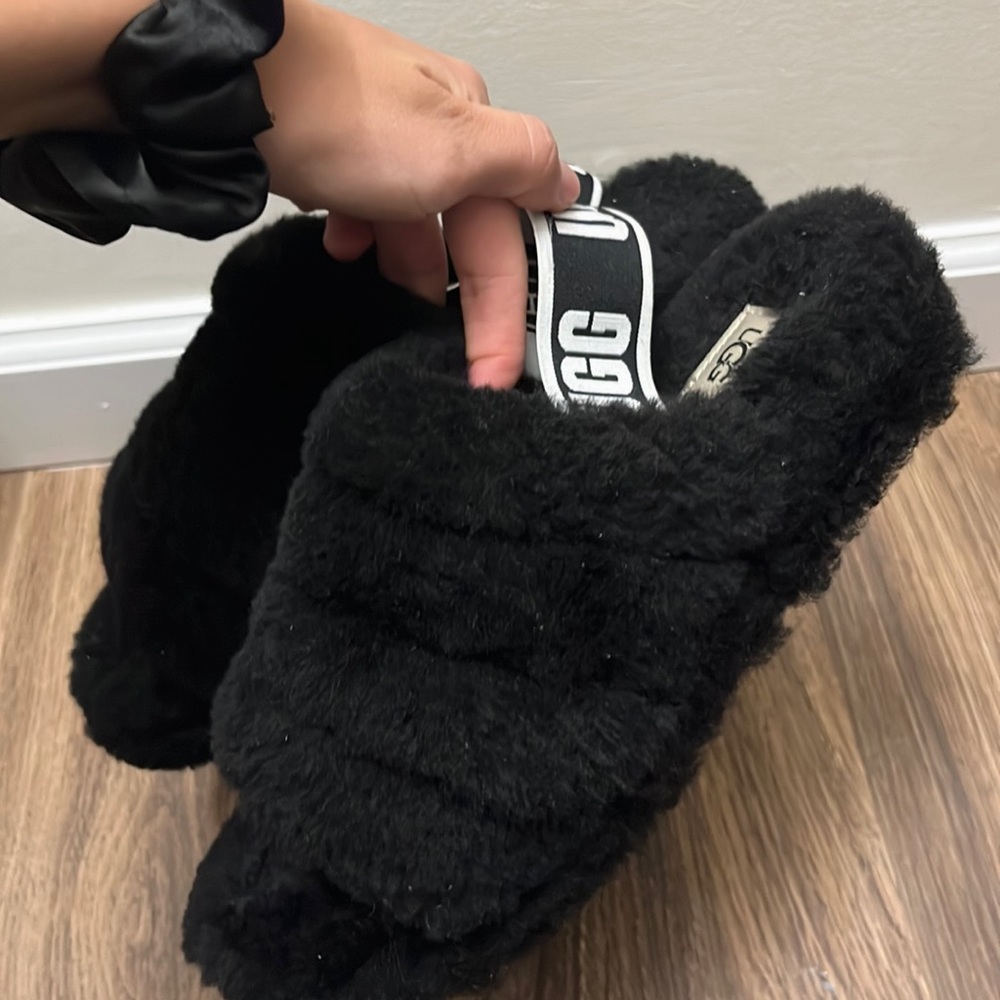 Ugg slippers , good condition , only used twice